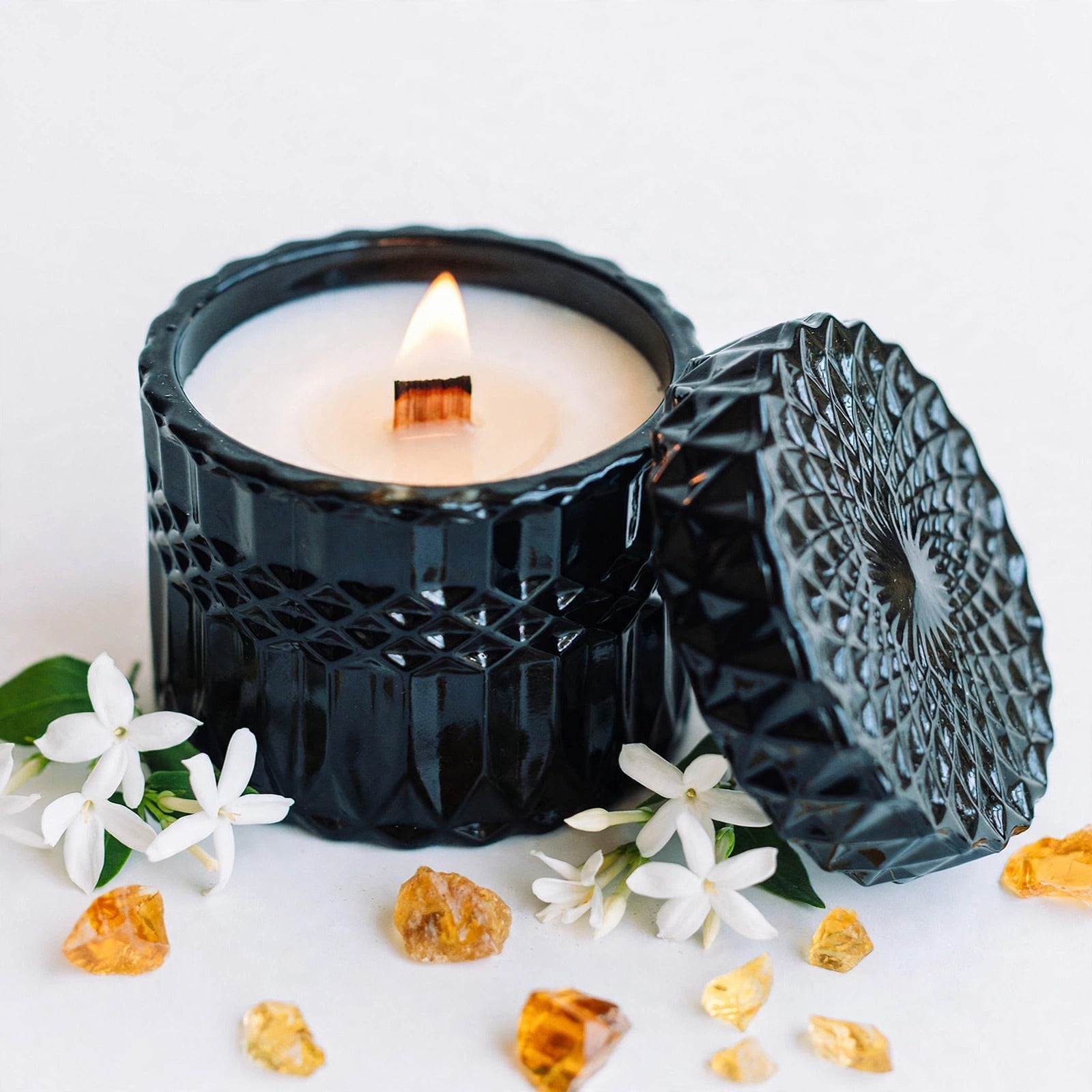 Rouge Saffron vintage glass candle detail