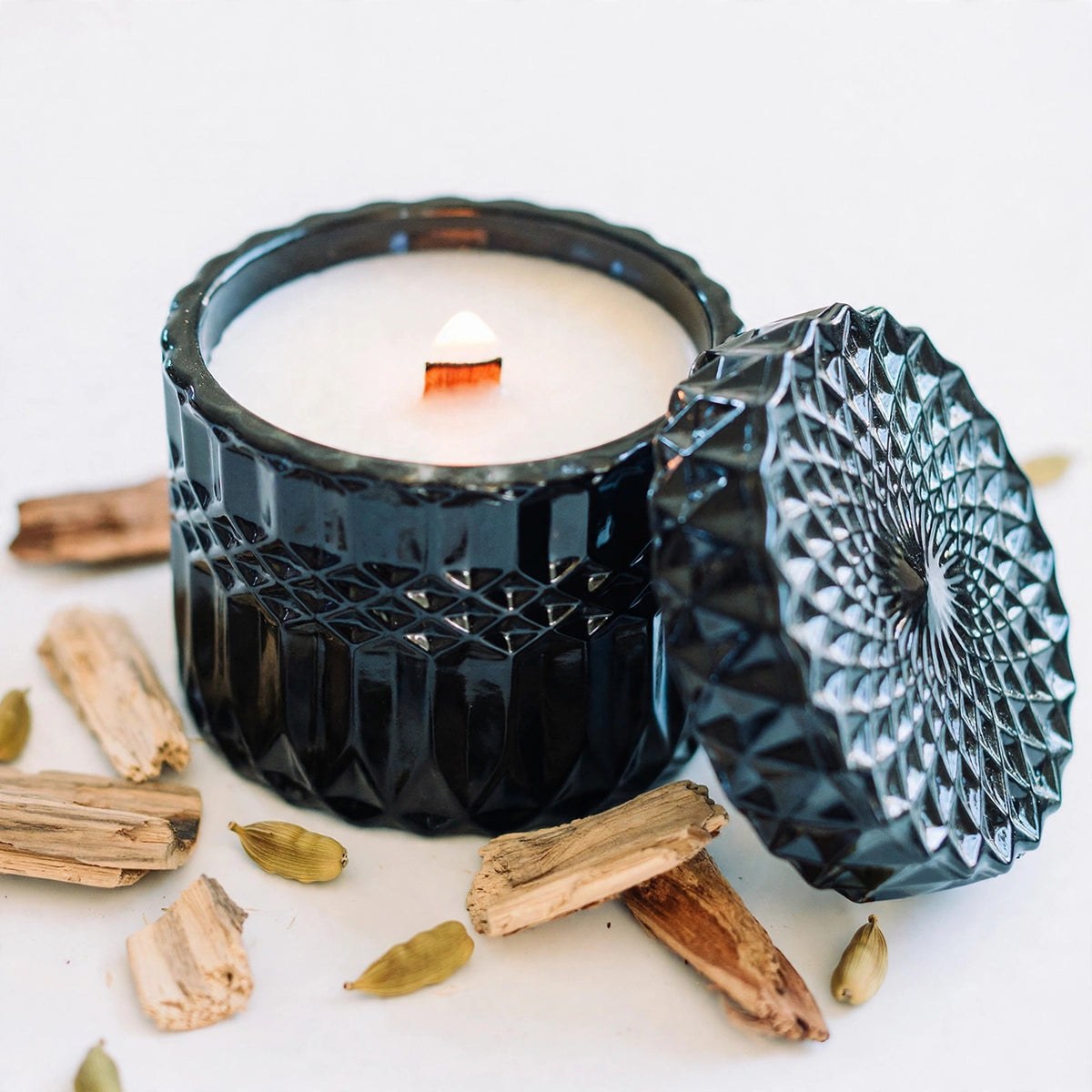 Sandalwood Smoke vintage glass candle detail